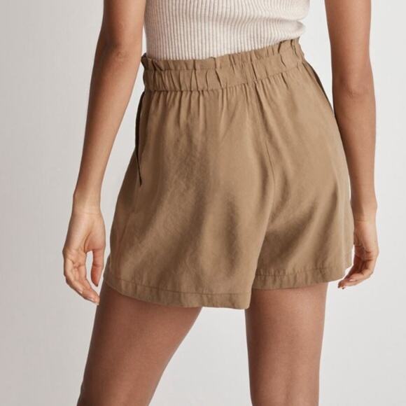 Madewell Paperbag Shorts XS Olive Green Seamed Pull-On in Softdrape Tawny Olive - Picture 3 of 9